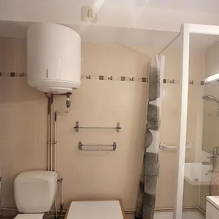 Renove Lamalou, Proche Thermes, Balcon, Animaux Admis, Parking Gratuit, Wifi Inclus - Fr-1-451-95 *